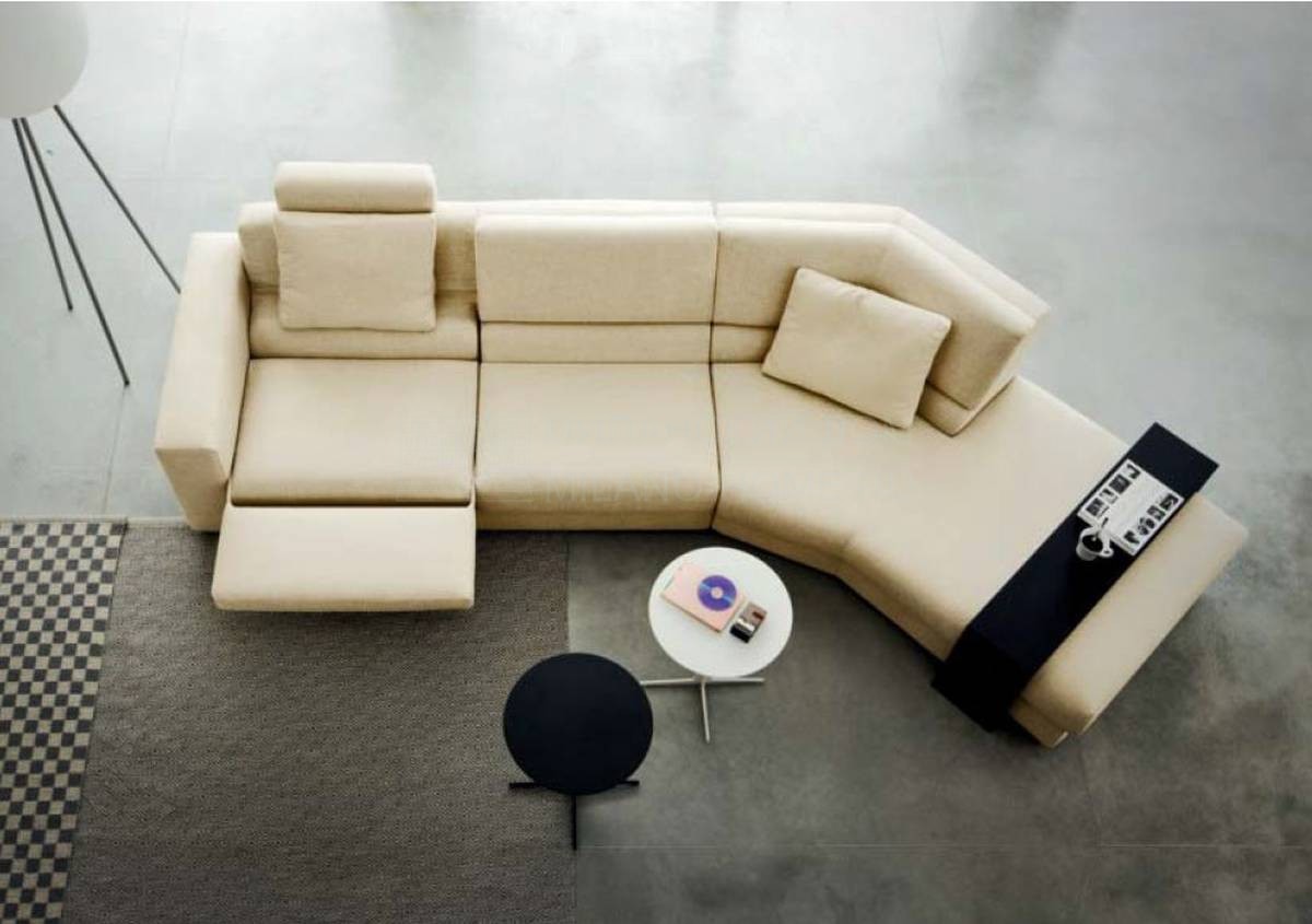 Прямой диван Jaco divano из Италии фабрики BUSNELLI