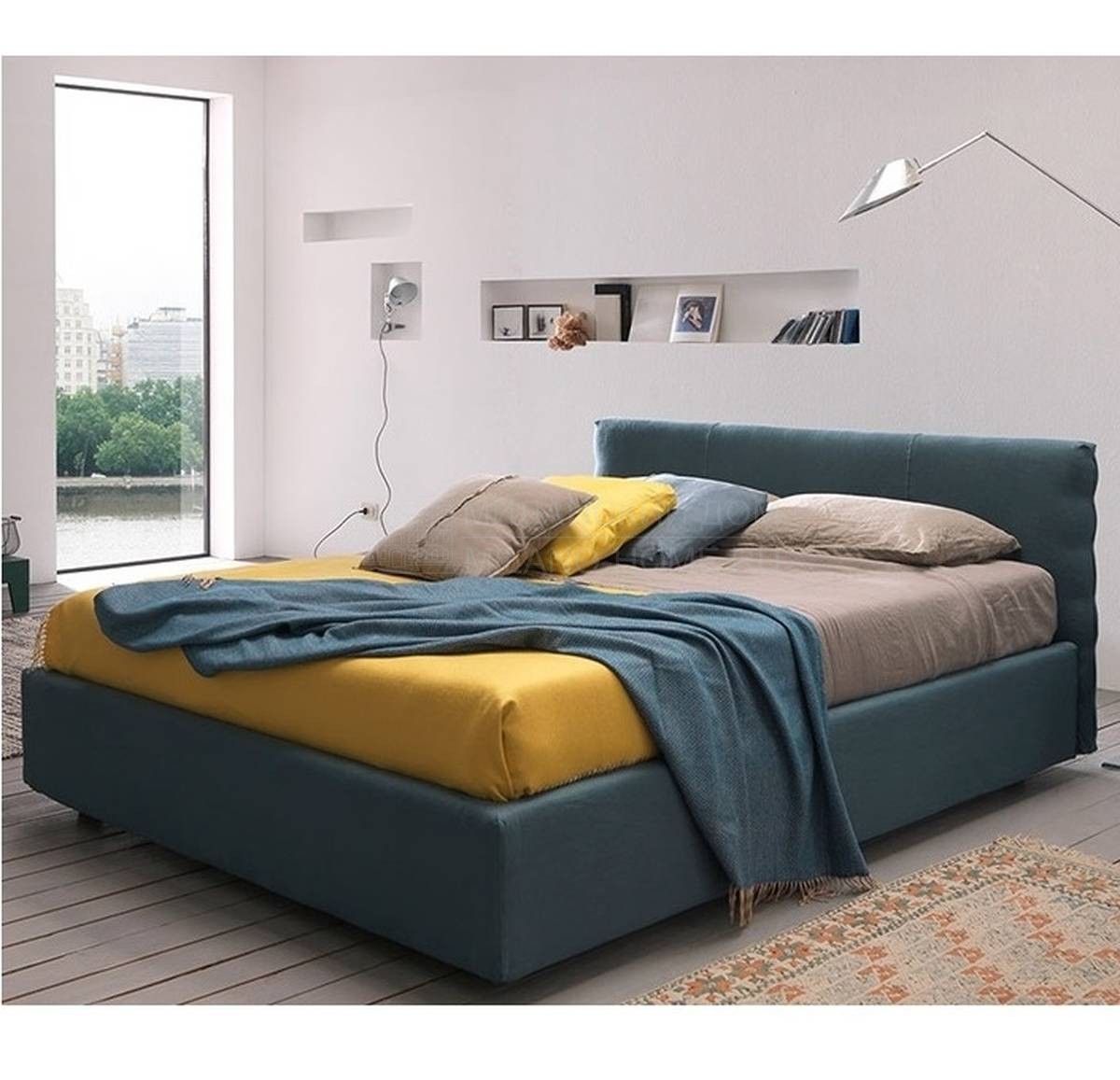 Кровать с мягким изголовьем Sun из Италии фабрики BOLZAN