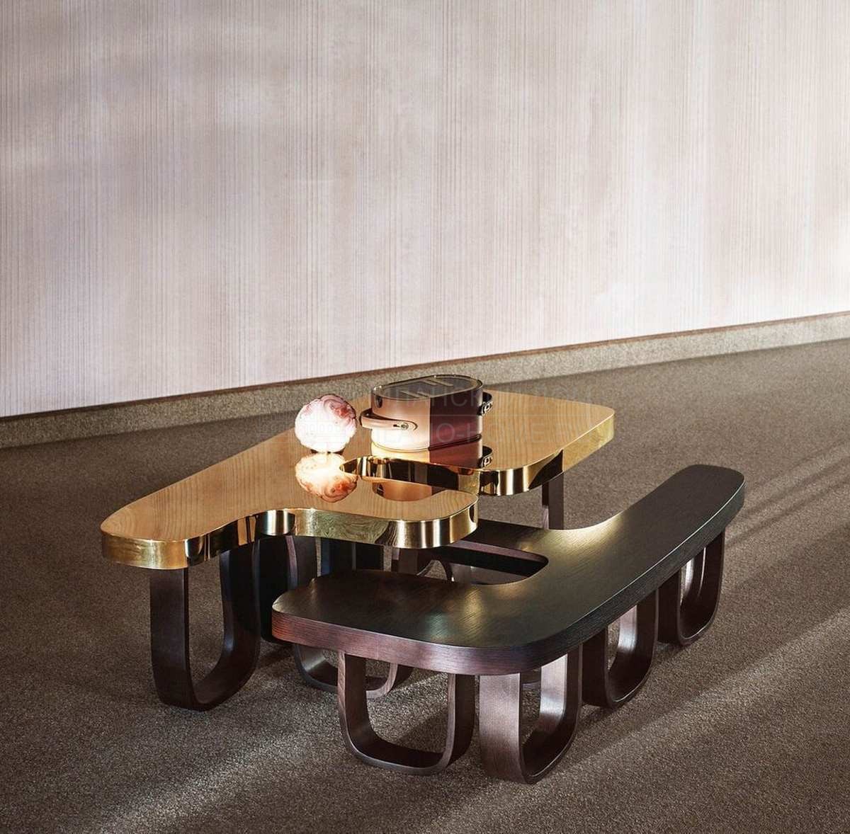 Кофейный столик Efo coffee table из Италии фабрики FENDI Casa