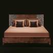 Кровать с деревянным изголовьем 2916