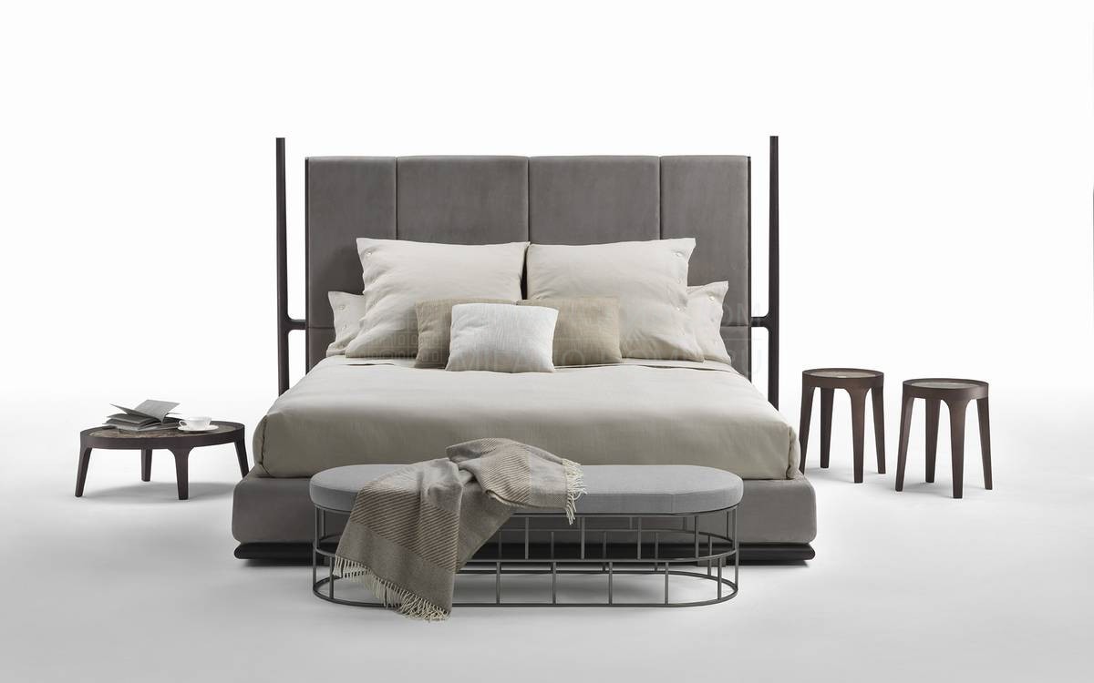 Кровать с мягким изголовьем Icaro/ bed из Италии фабрики FLEXFORM