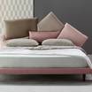 Кровать с мягким изголовьем Picabia bed