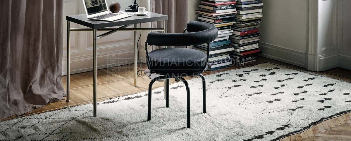 Стул 7 Fauteuil Tournant leather из Италии фабрики CASSINA Стул 7 Fauteuil Tournant leather из Италии фабрики CASSINA
