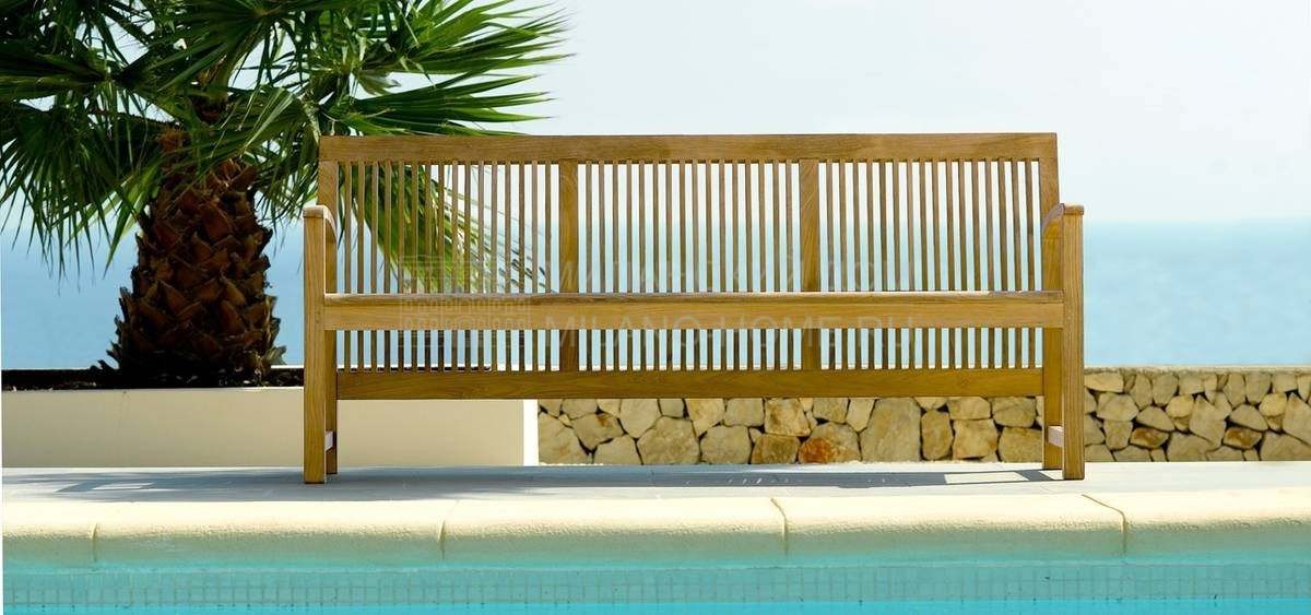 Скамья Praslin bench из Бельгии фабрики TRIBU Скамья Praslin bench из Бельгии фабрики TRIBU